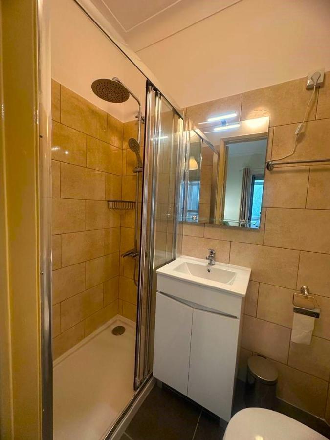 Lisabonna Guest House Amadora Eksteriør bilde